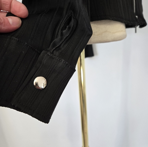 SWITCHBLADE STILETTO Black Zippered Jacket with Skull buttons. Size M - Picture 5 of 11